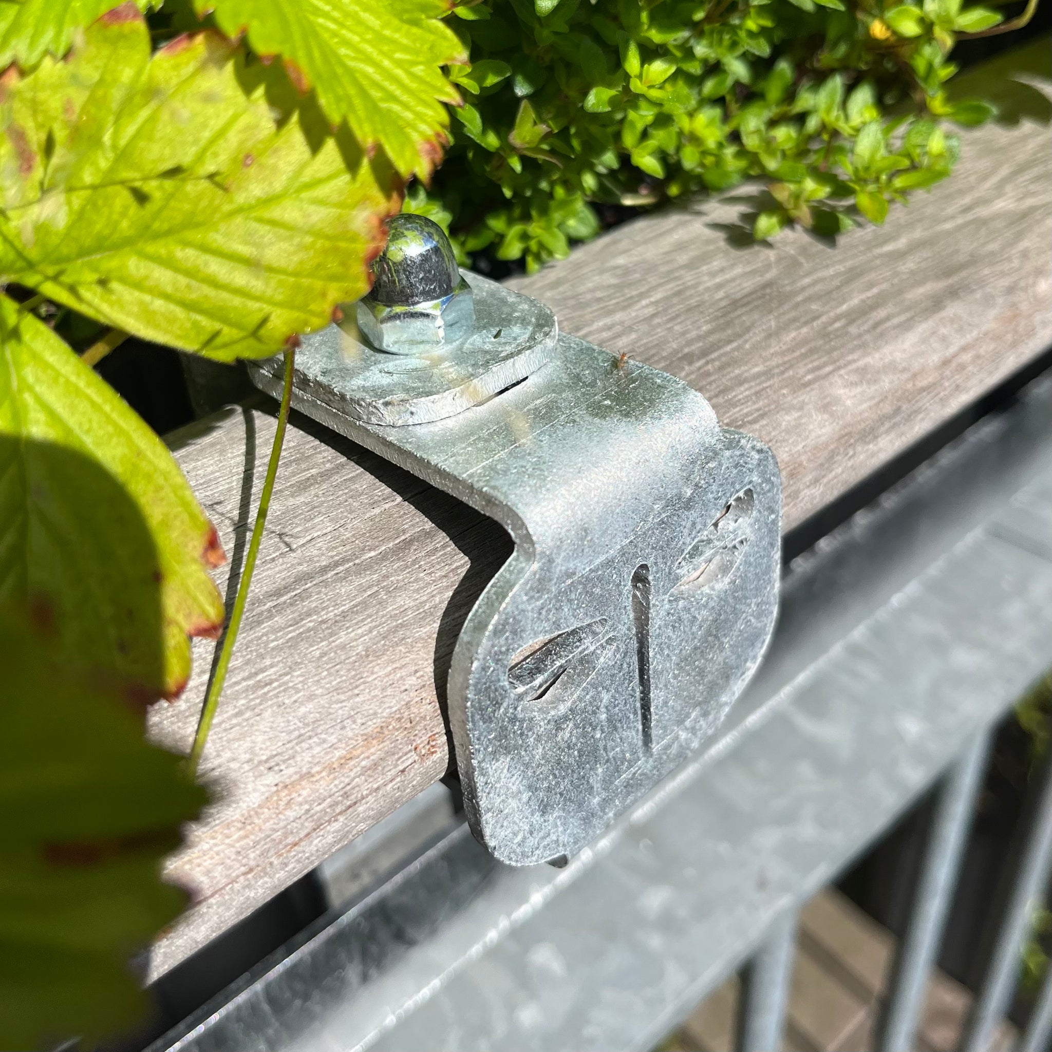 Altankassebeslag i galvaniseret stål